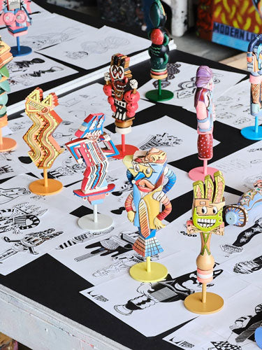 Peinture de sculptures de Joysticks pour Herman Miller.