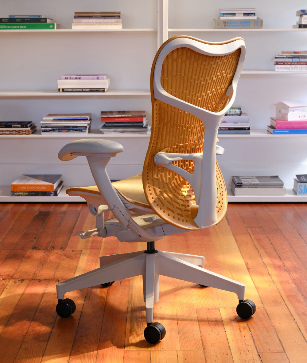 Siège de bureau Mirra 2 Butterfly en Ochre