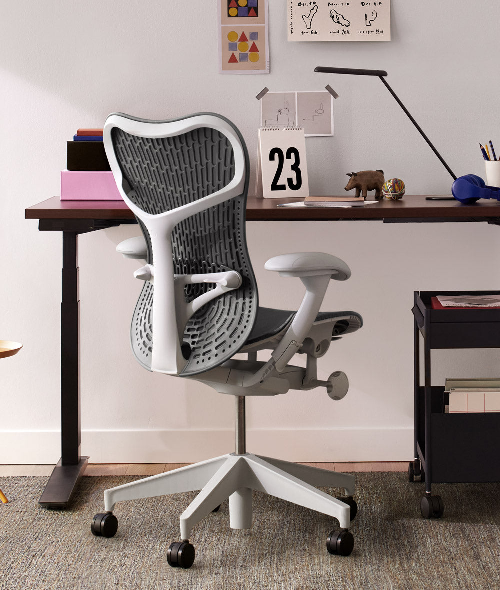 Siège de bureau Mirra 2 Butterfly en Graphite