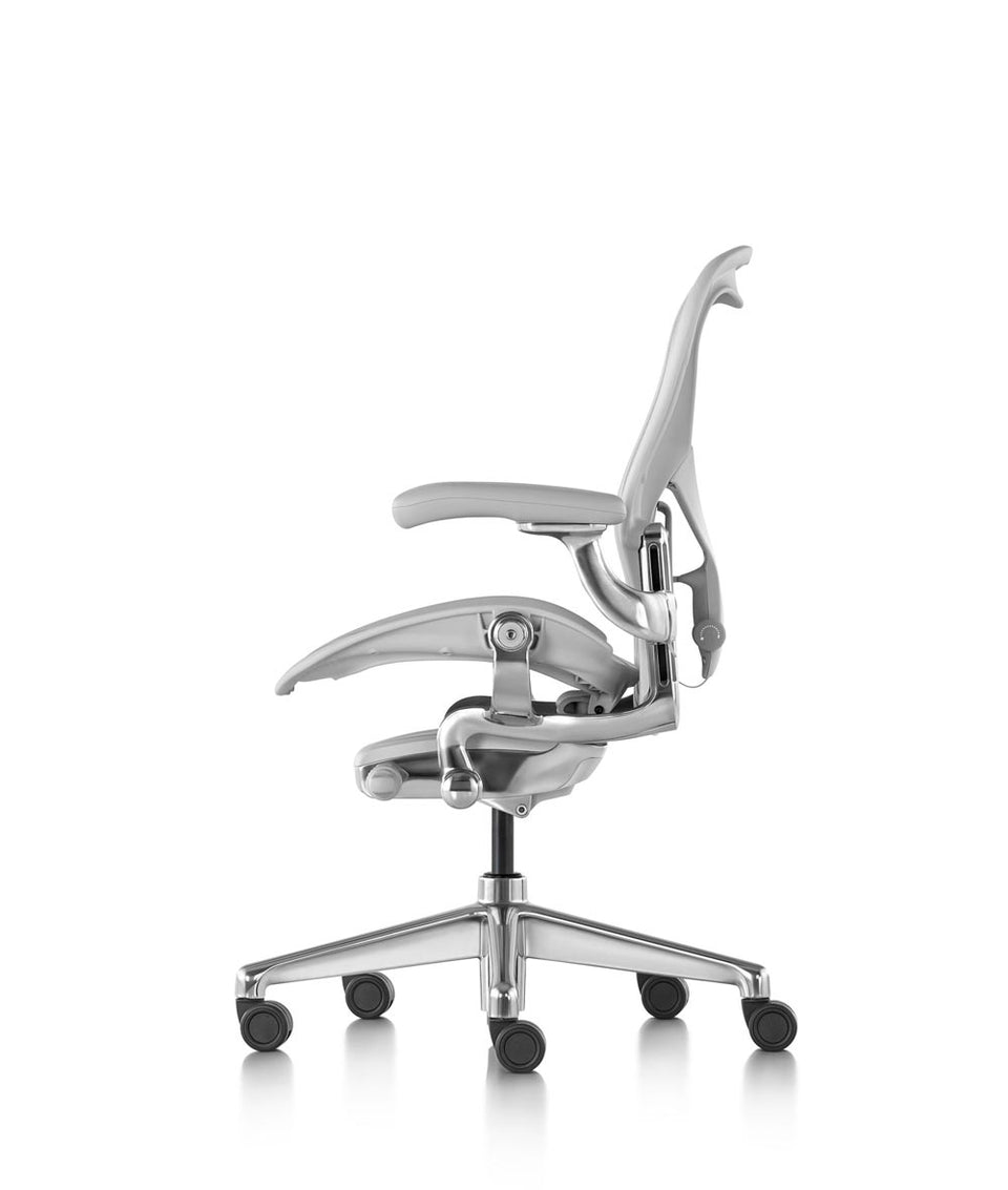 Siège de bureau Aeron en aluminium poli