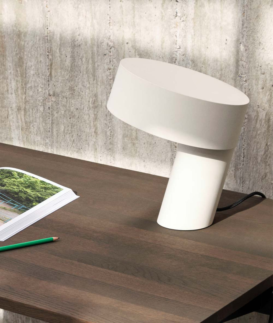 Lampe de table Slant HAY
